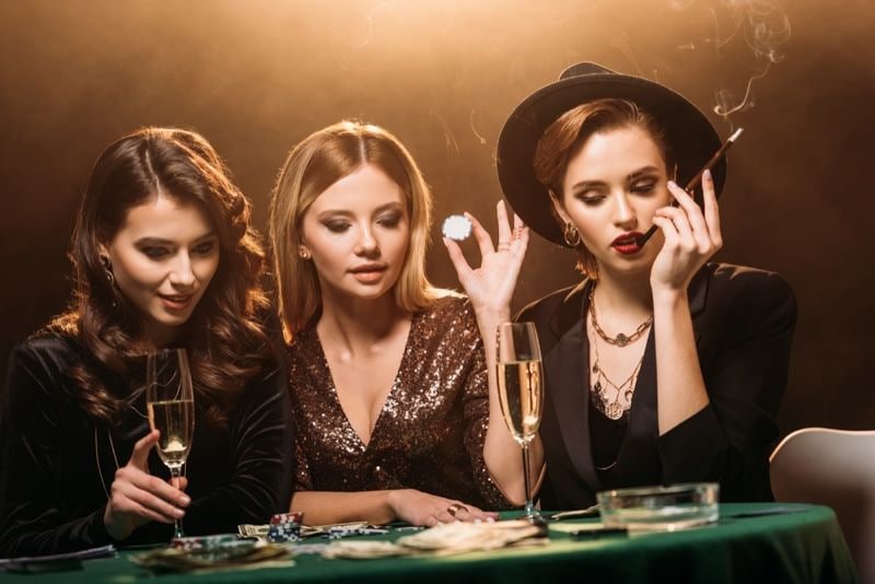 Giao diện sảnh game tylekeo888 với slot online và live casino đa dạng